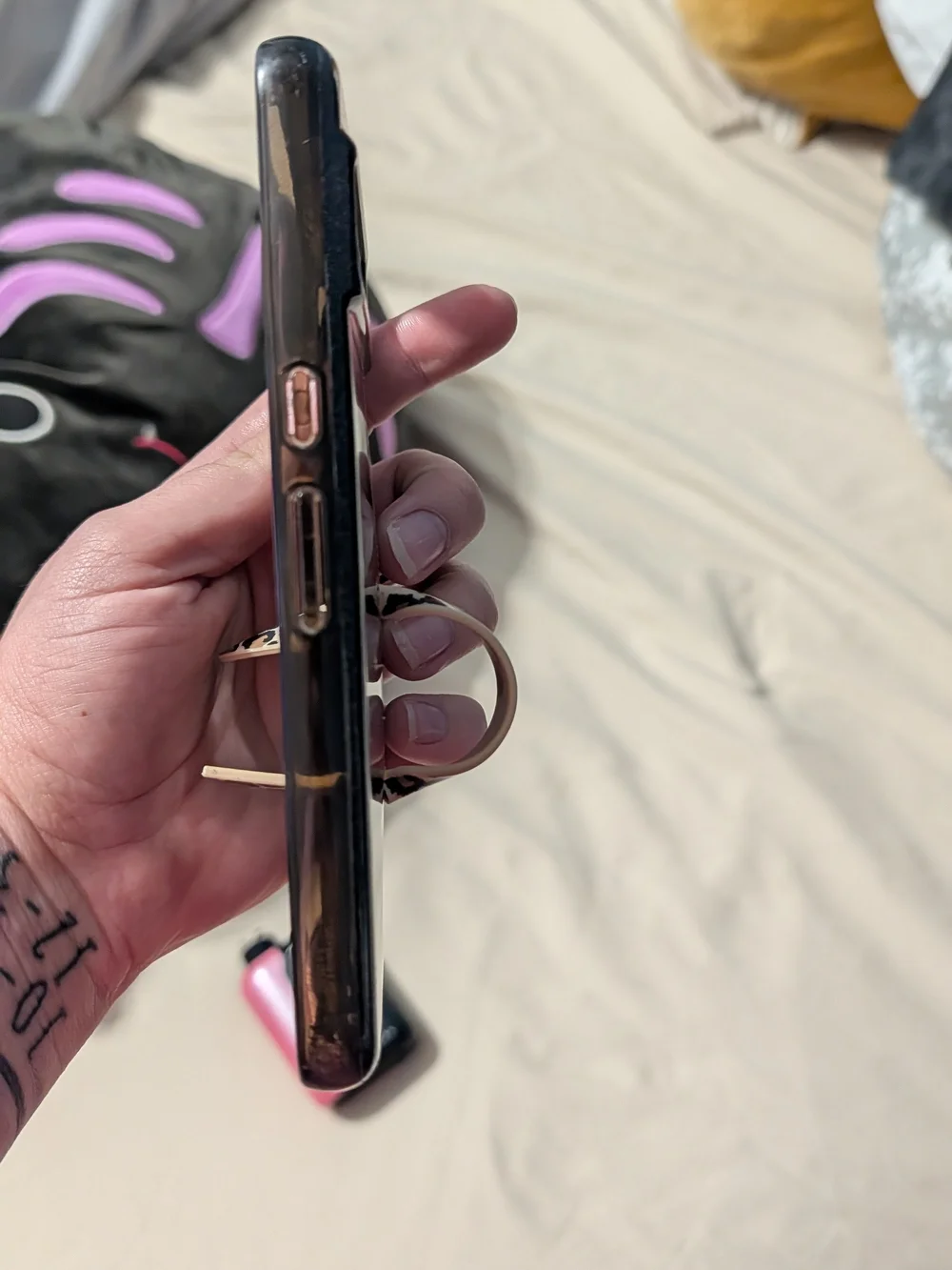 Black Glitter LOOPY Phone Case with leopard Print Loop  For A Google Pixel 8 Pro